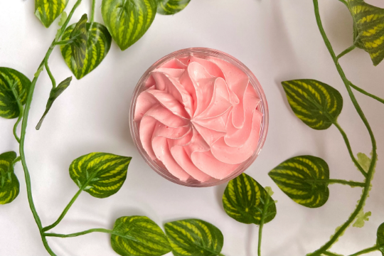 🍒 Savon Fouetté Cerise – Grand pot de 150 ml